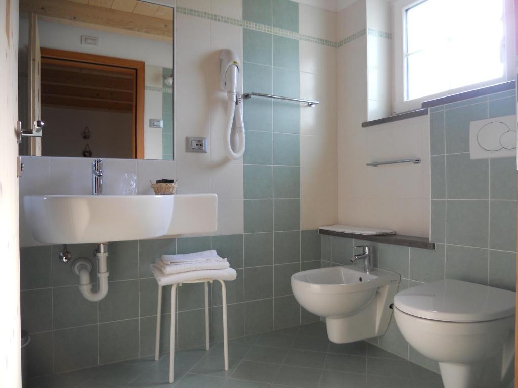 Affittacamere Famiglia Ceschini Tesero Extérieur photo